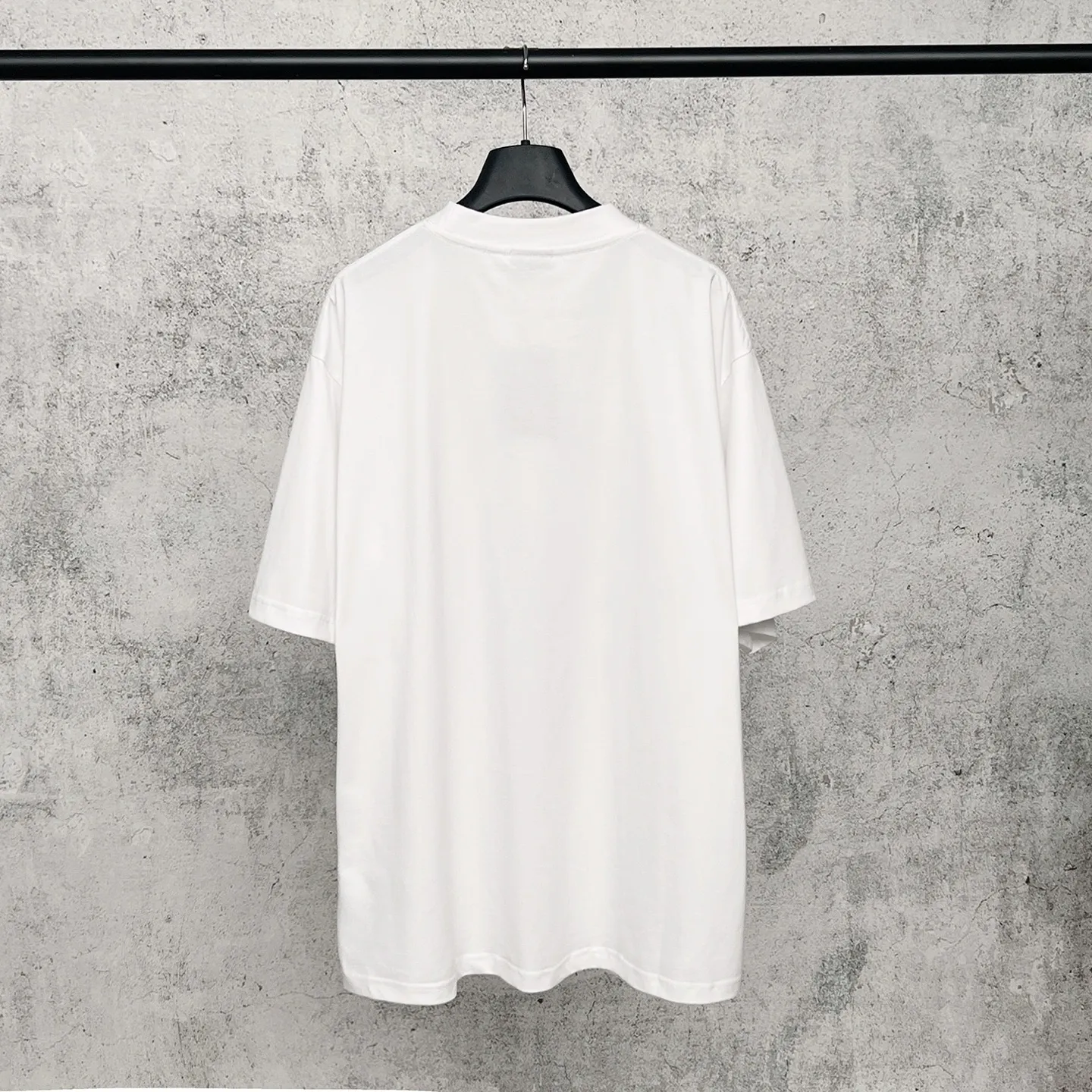 【 . Quality】BALENCI*GA/ .SS 26 New Arrival 。 T 。 . Authentic 。 ！ ZP 。 260 ， . ， ， 。 。 ， 。 OS . Same Style ：BL 263781 ：Black White Pink Gray Size：XS S M L